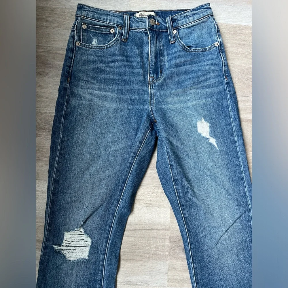 BNWOT Dark Wash Madewell High-Rise Distressed Slim Boyfriend Jean - Picture 9 of 9